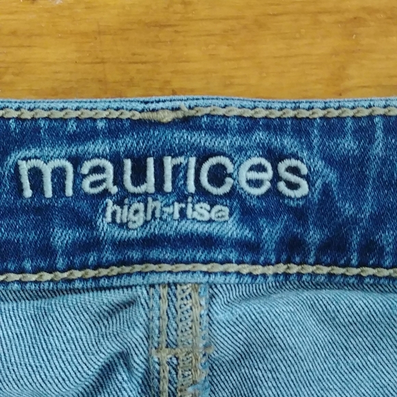 Maurices jeans - Picture 2 of 5